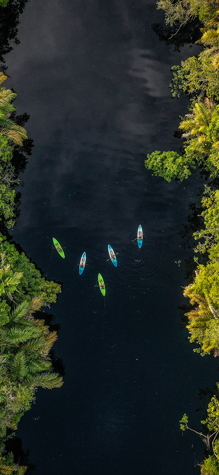 Kayaking in Tortuguero in Costa Rica
