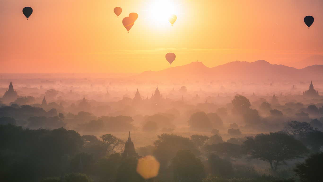 Hot air balloons in Myanmar