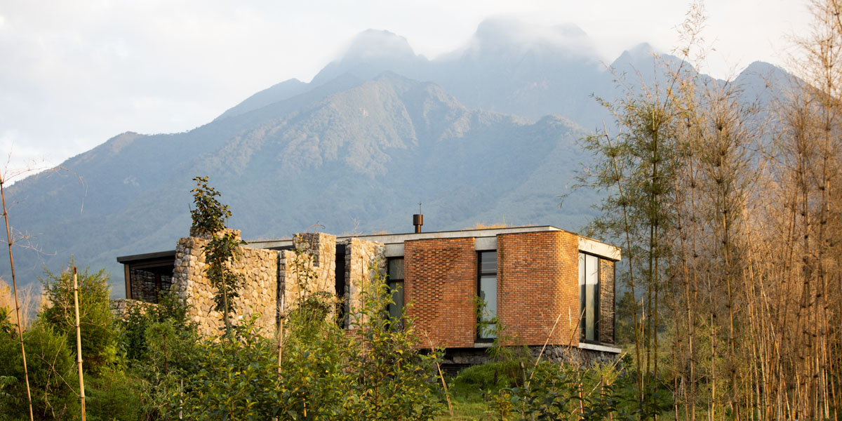 singita kwitonda suite with the rwenzori mountains in the background
