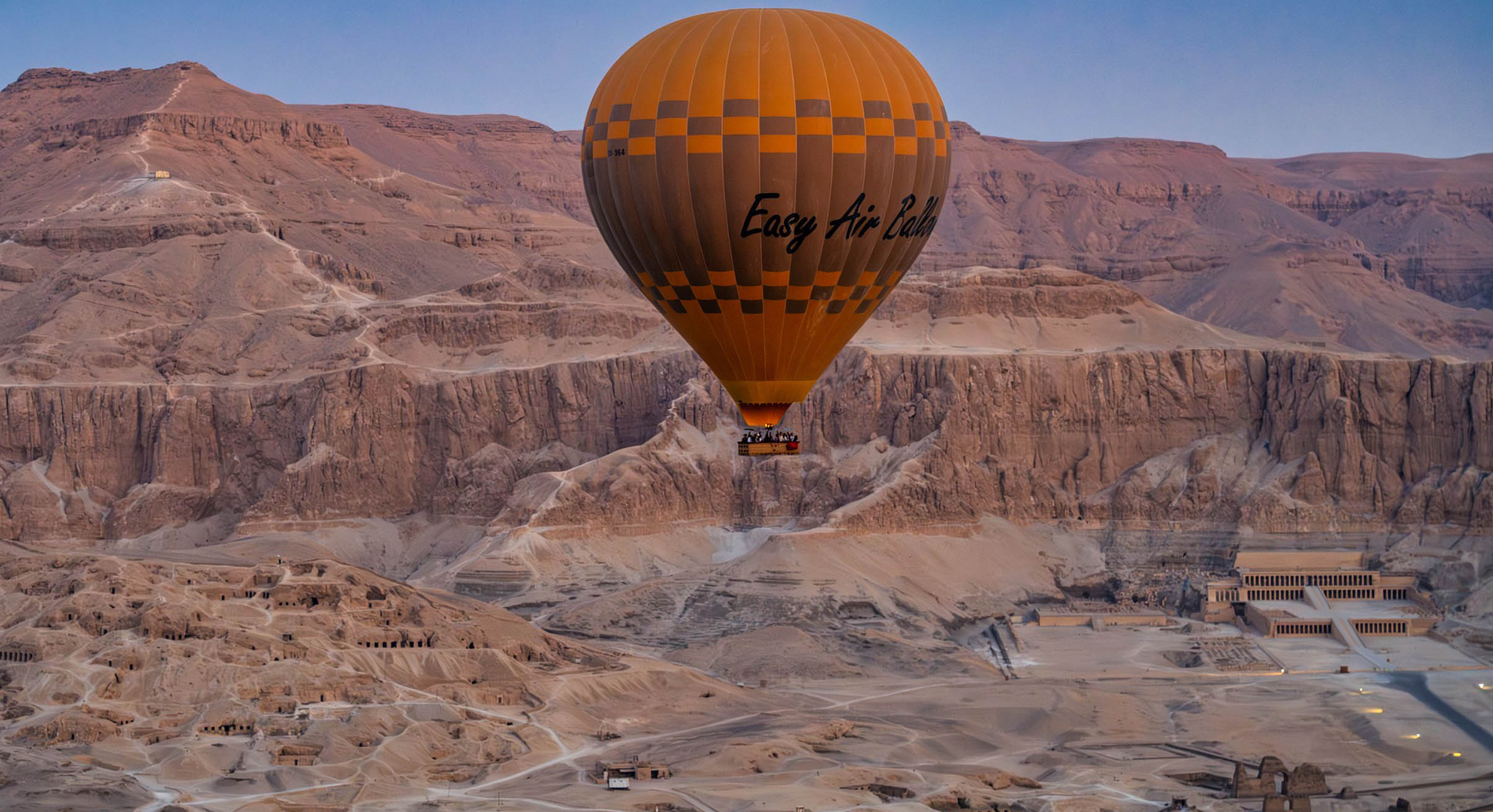 ballooning over the valley of the kings