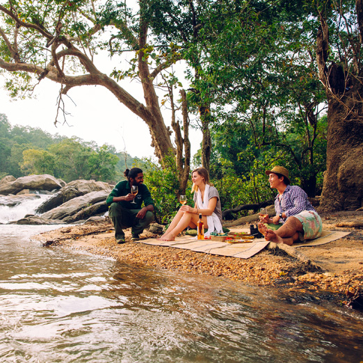 gal oya waterfall guests having picnic