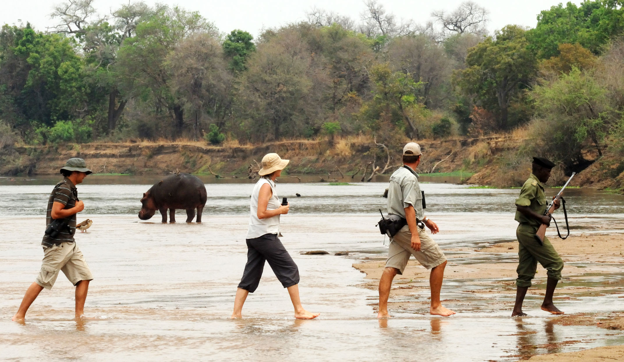 mwaleshi river crossing zambia