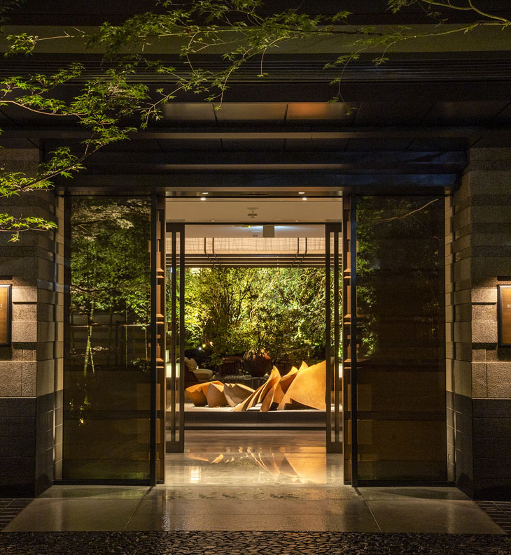 japan front of the hotel mitsui in kyoto