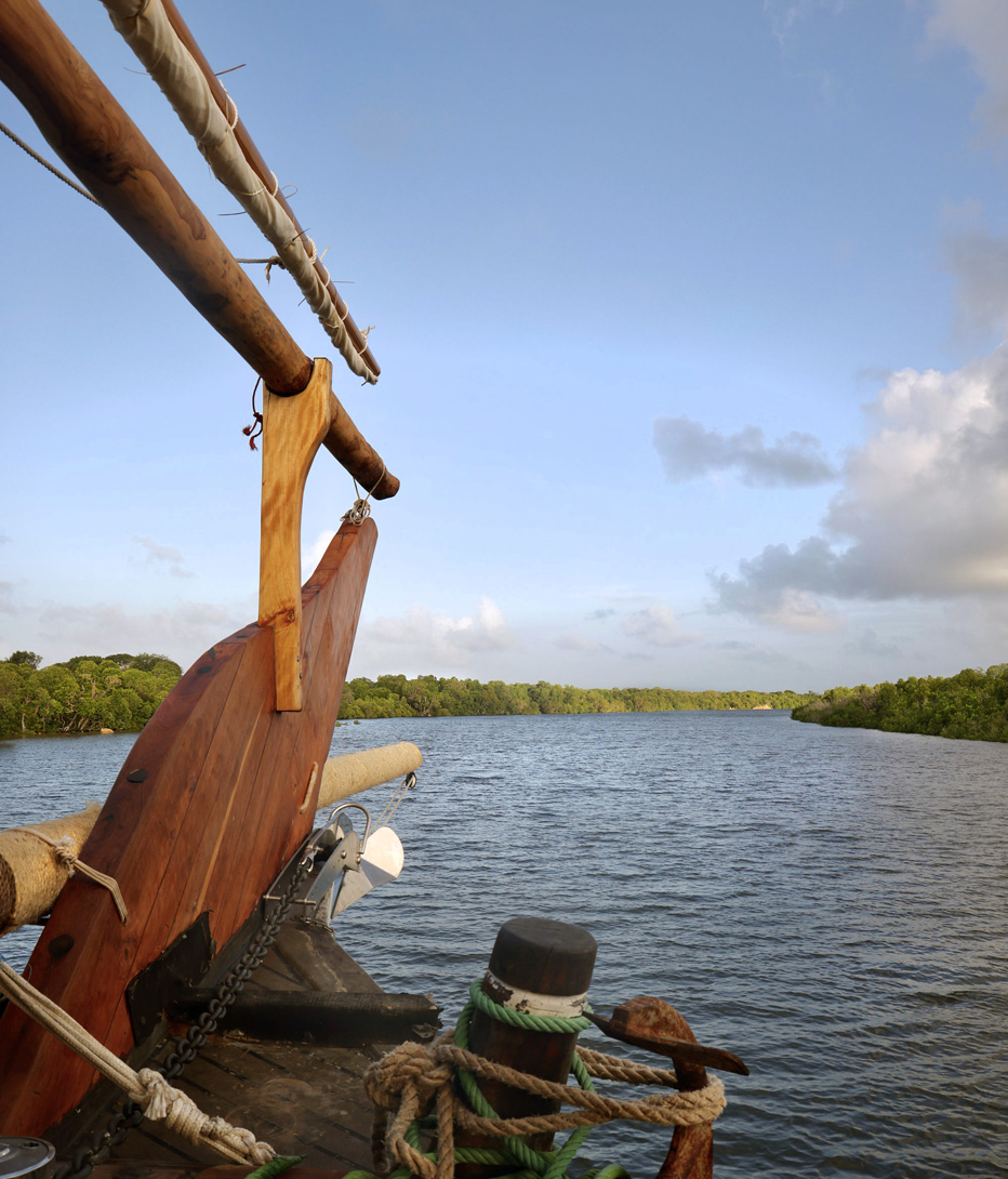 naisabah dhow around lamu kenya