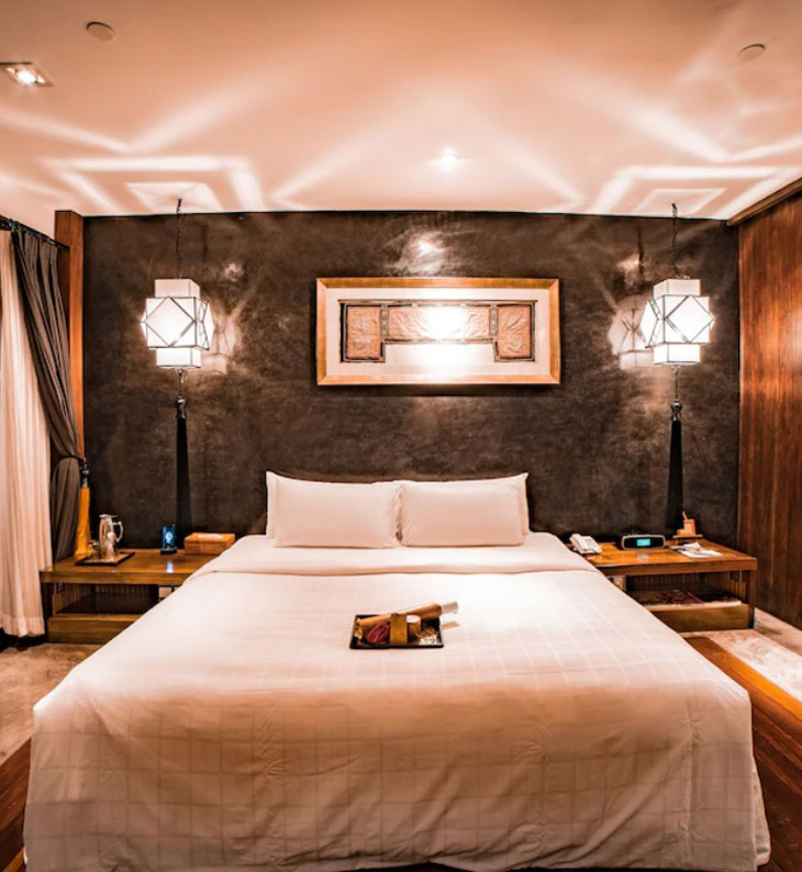 interior of bedroom at villa samadhi in borneo