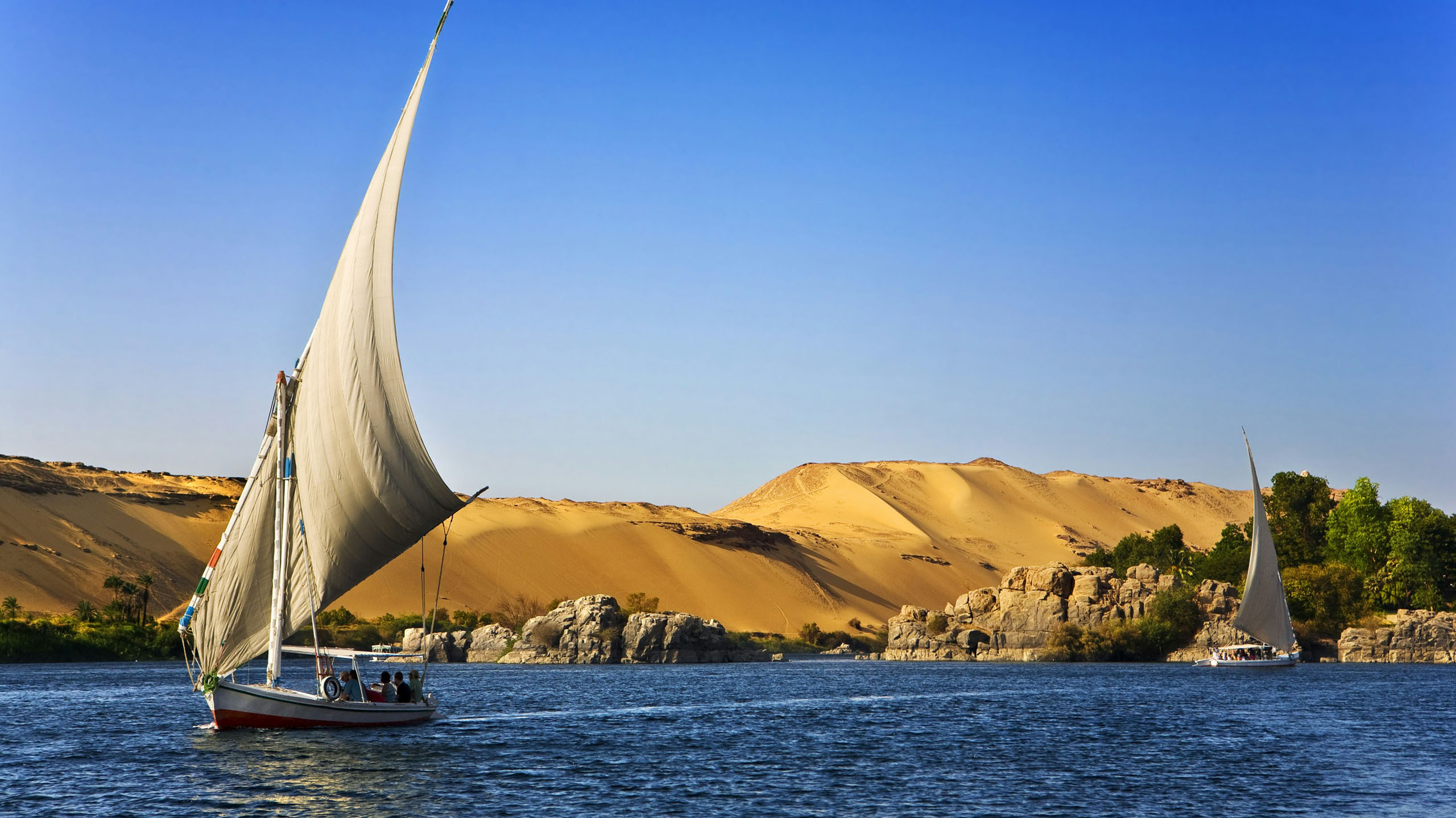 sailboats on the nile in aswan
