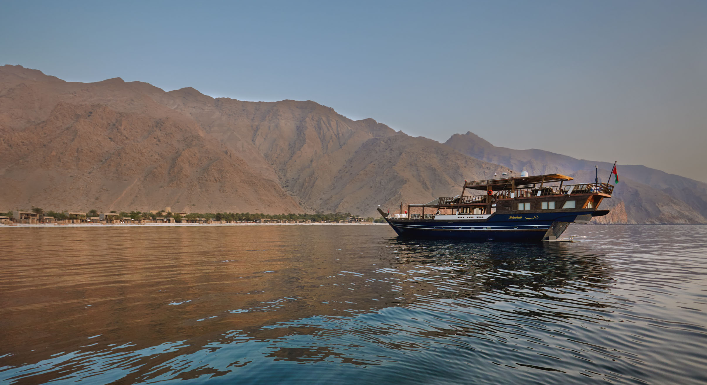 show cruise in zighy bay oman