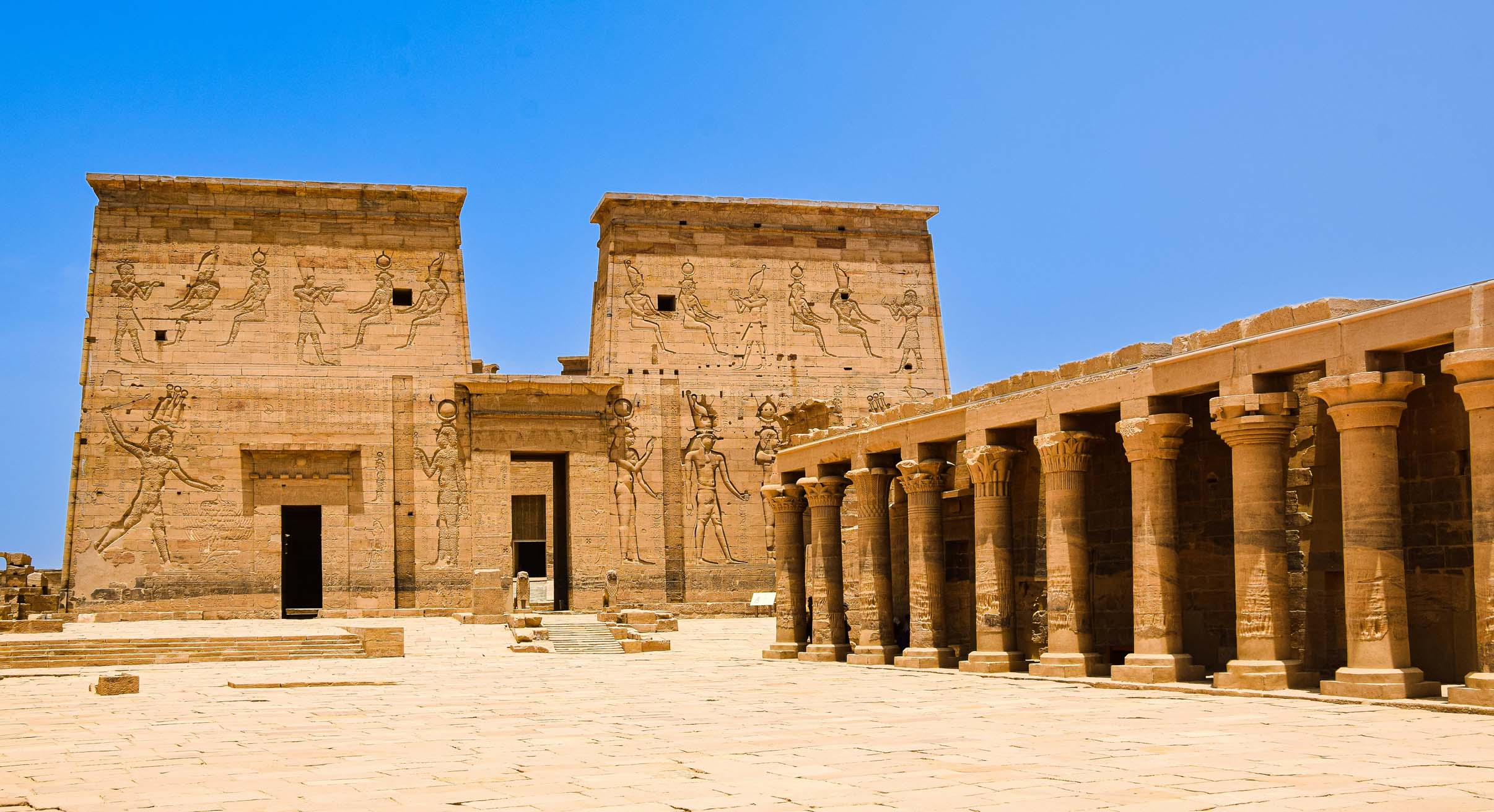 philae temple at aswan
