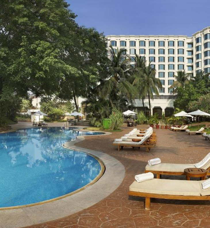 leela mumbai pool