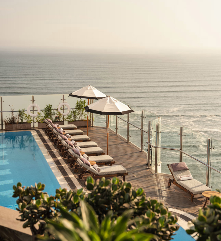 Belmond miraflores park view over the ocean from the pool