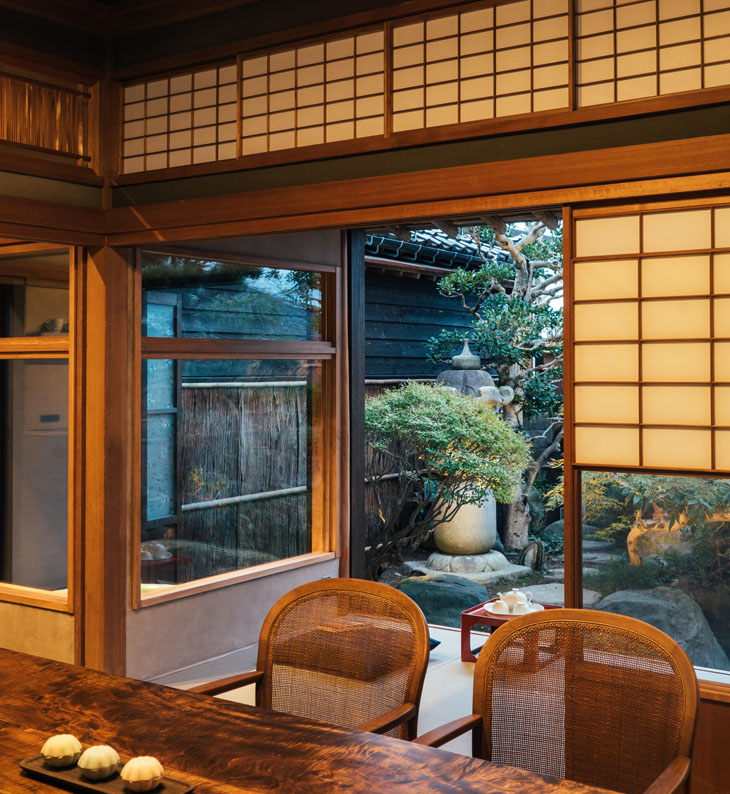 lounge of bed and craft workshop in japan