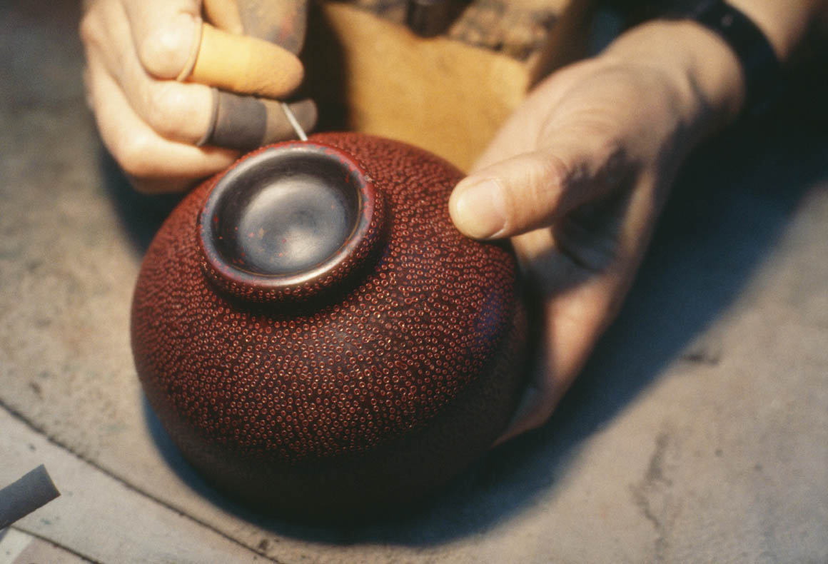 Tsugaru lacquer production by artisan in Japan